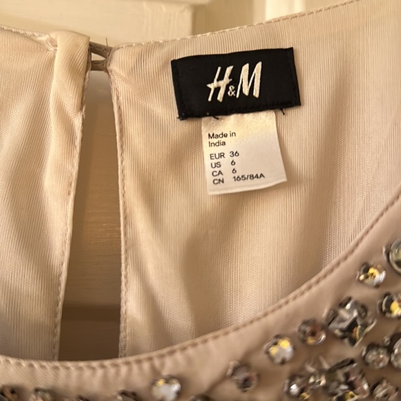 H&M Rhinestone chiffon gray top - Picture 3 of 3